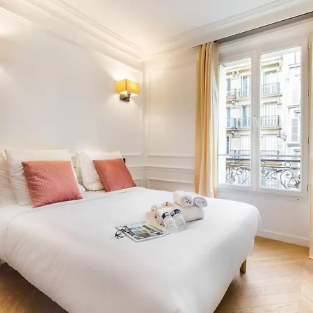 Amazing Renovated 8beds Heart Of With A/r! *