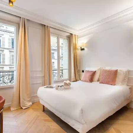 Amazing Renovated 8beds Heart Of With A/r! * Paris