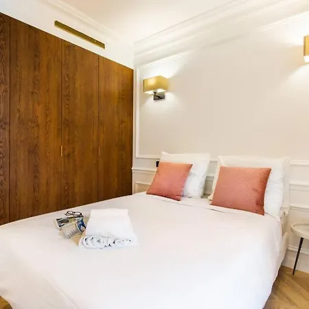 Apartment Amazing Renovated 8beds Heart Of With A/r!